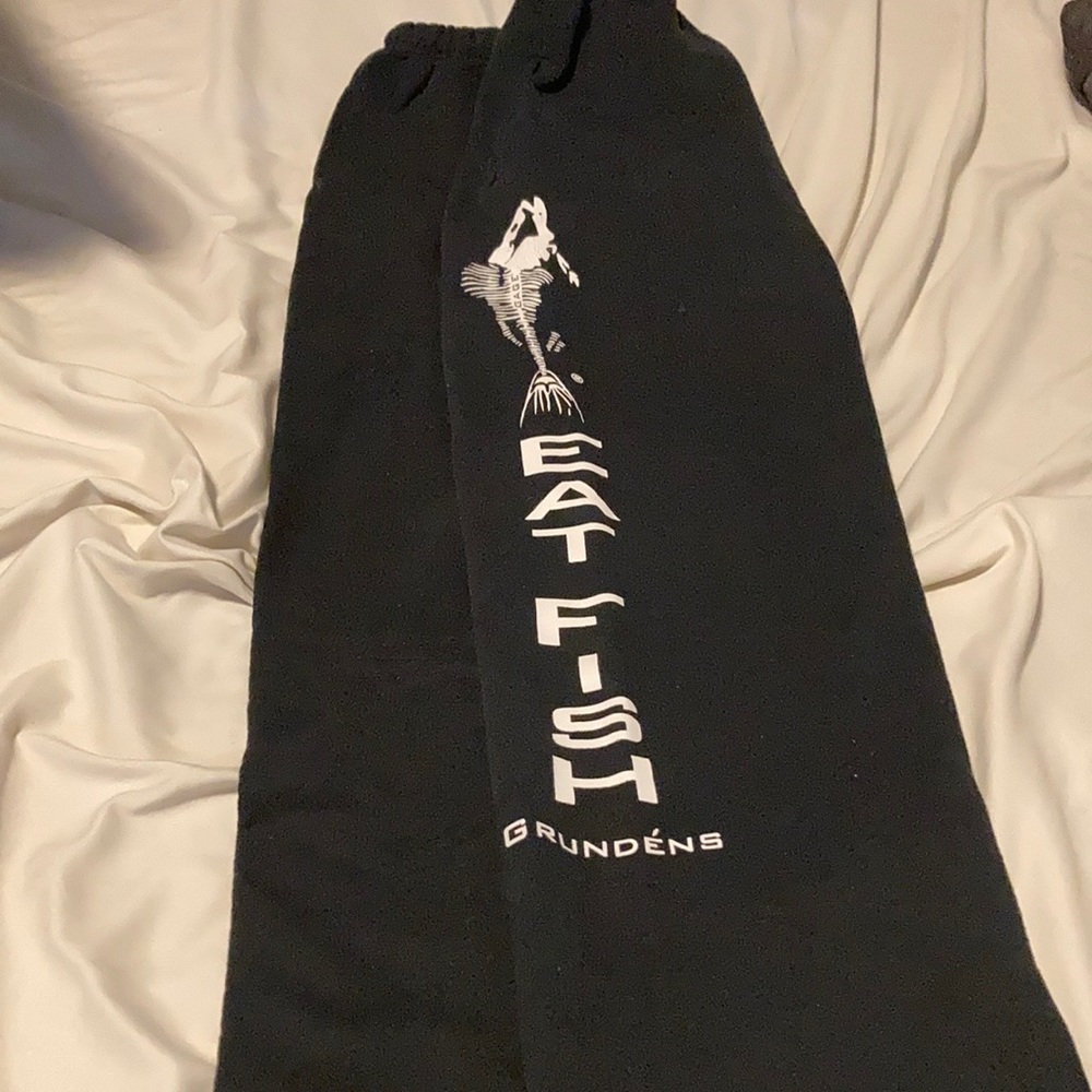 Eat fish sweatpants